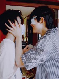 狼友域名在线看